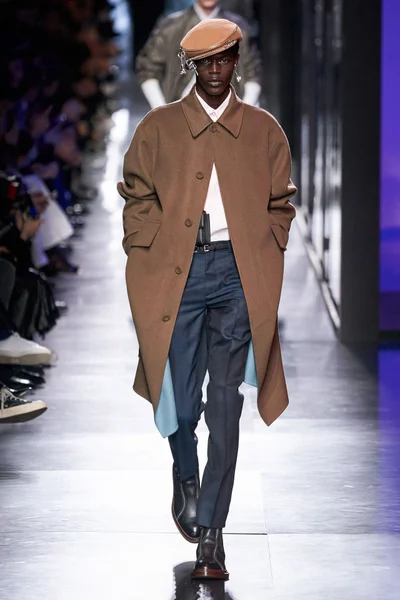 Look 34